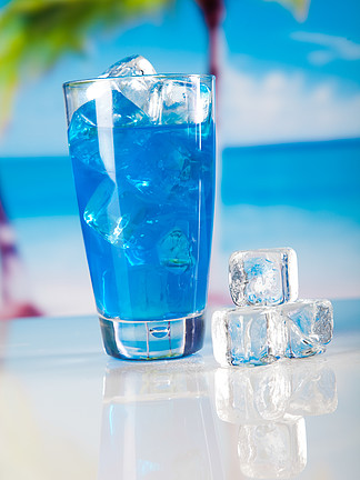 果香四溢的微醺世界 探索含水果的酒精飲料